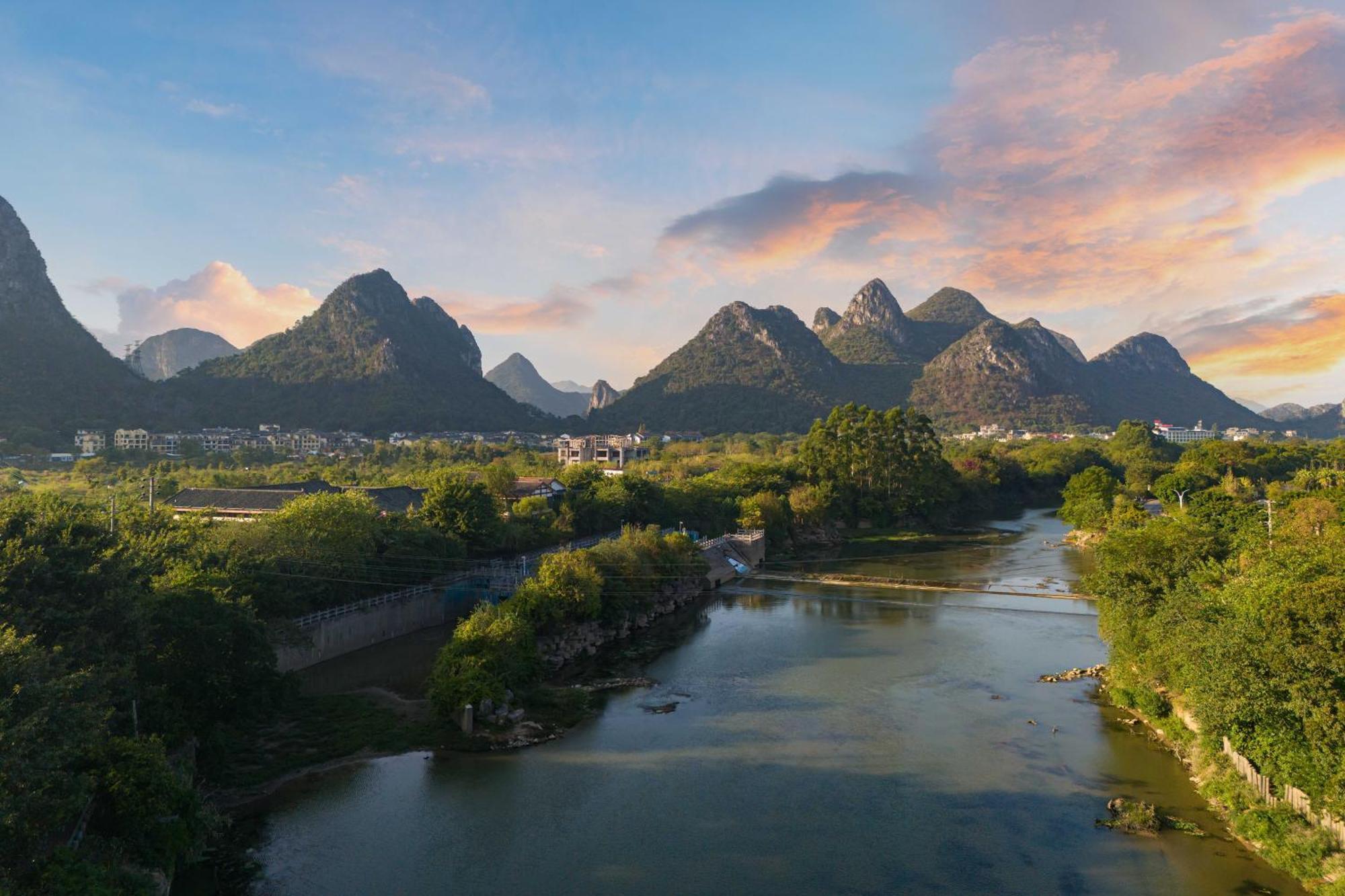 Guilin Village Creek Inn-Free Private Car Pick Up Station Stay 3 Nights 外观 照片